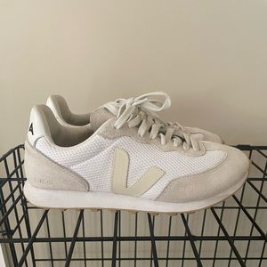 Veja Rio Branco Sneakers, Size 9